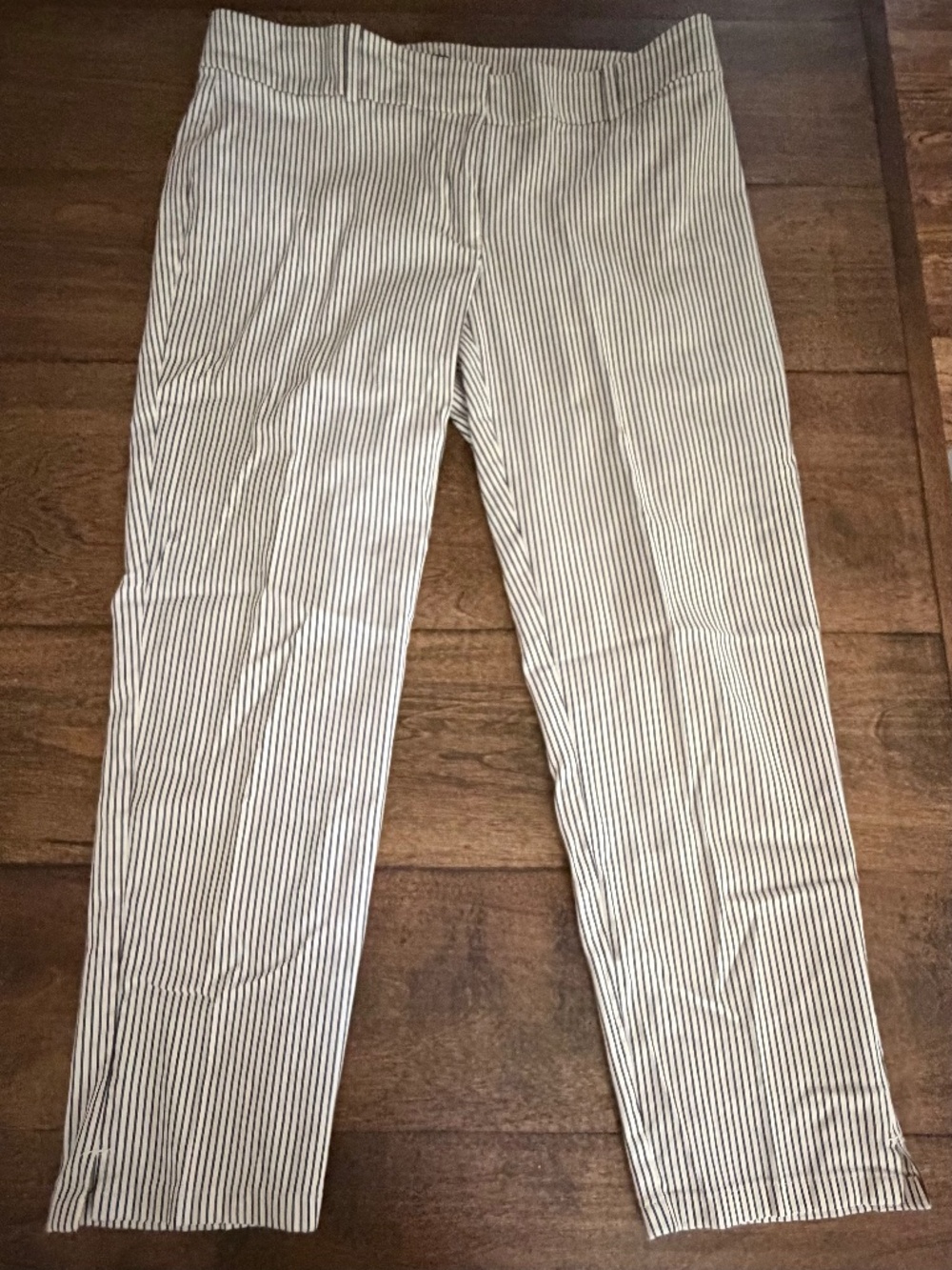Ann Taylor, black and white pinstripe pants size 6